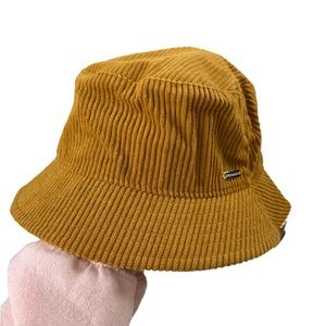 NWT Steve Madden Corduroy Bucket Hat in Color Dark Tan